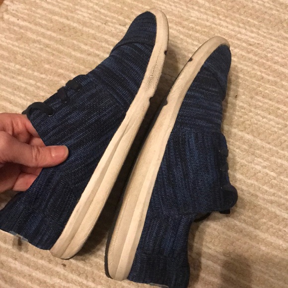 Toms tennis shoes - Picture 5 of 8